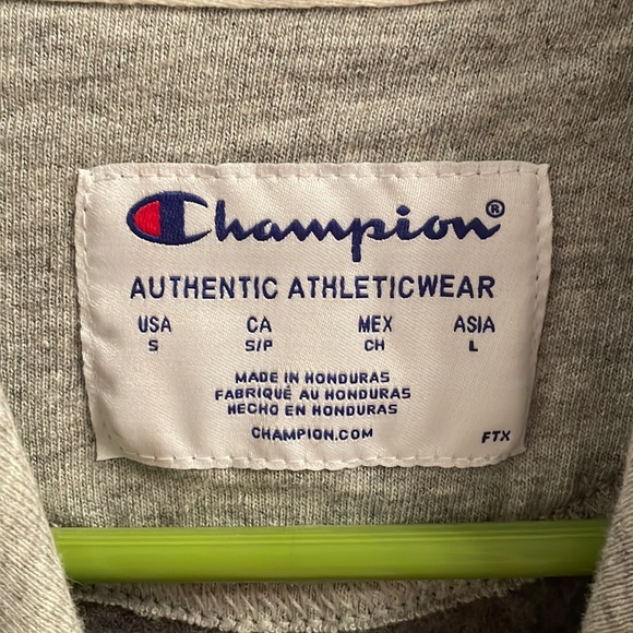 NWOT Champion hoodie - Picture 3 of 6